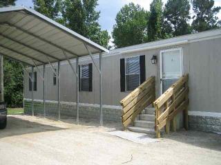 337 Leonard St, Jacksonville NC  28540-4121 exterior