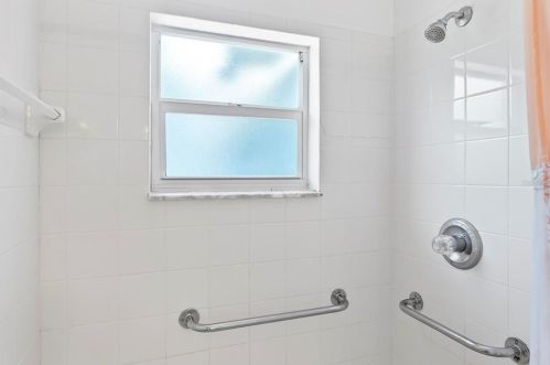 1845 Mango Tree Dr, Edgewater FL 32141-3925 exterior