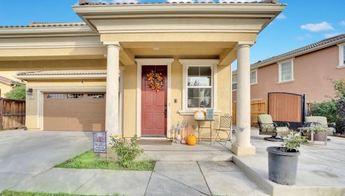 16610 Colonial Trl, Lathrop, CA 95330-8677