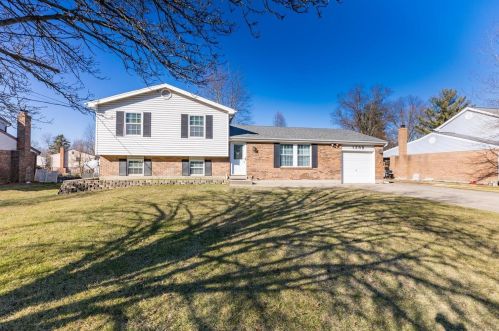 1398 Finch Ln, Milford, OH 45150-2583