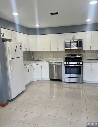 6413 Columbia Ave, North Bergen NJ  07047-3506 exterior