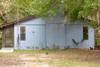 404 Tropic Ave, Interlachen, FL 32148-5475
