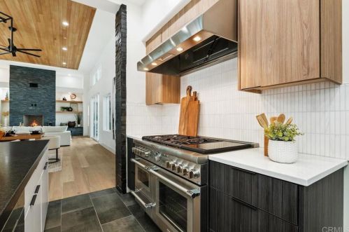 1500 Gamble Ln, Escondido CA  92029-4321 exterior