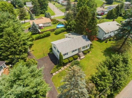 232 Robert St, Montgomery, NY 12549-1408