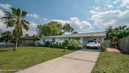 2585 Kefauver St, Melbourne, FL 32935-2715