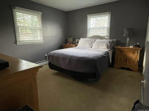 2 Frado Ct, Stony Point NY  10980-1004 exterior