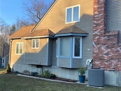 198 Mill St, Stoughton, MA 02072-1404