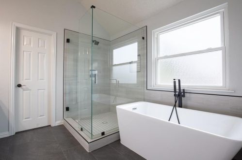 1519 Rustic Timbers Ln, Lewisville TX  75028-1432 exterior