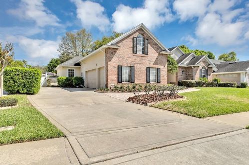 1273 Waterwitch Cove Cir, Orlando, FL 32806-7852
