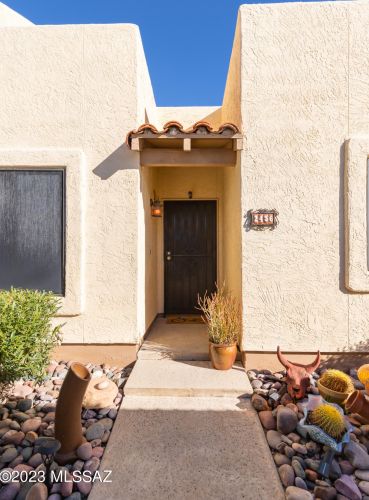 2456 Ironwood Ridge Dr, Tucson, AZ 85745-1370