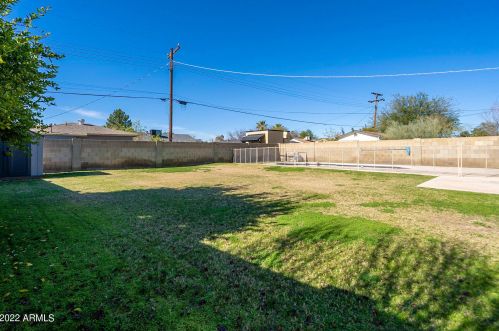 4220 16 Dr, Phoenix AZ  85015-1426 exterior