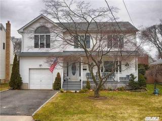 2115 Decker Ave, North Merrick, NY 11566-2126