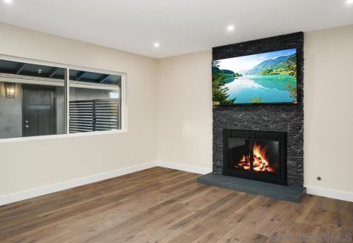 5961 Camber Dr, San Diego CA 92117-4142 exterior