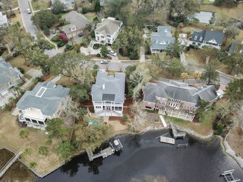 3540 Henrietta Hartford Rd, Mount Pleasant SC  29466-7003 exterior