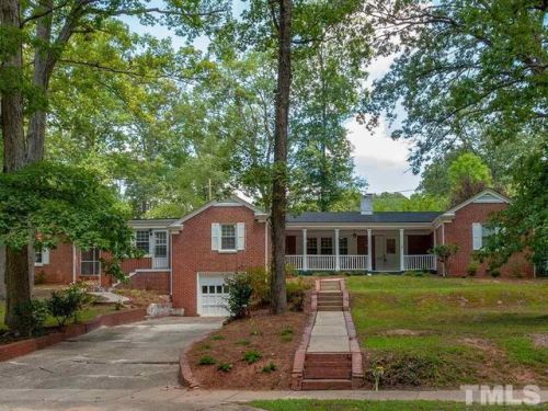 538 Sunset Dr, Sanford, NC 27330-3858