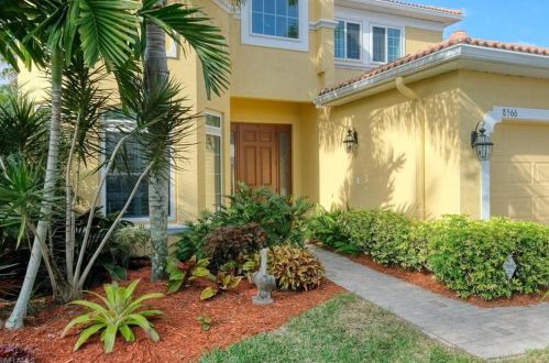 8566 Pegasus Dr, Lehigh Acres, FL 33971-3763