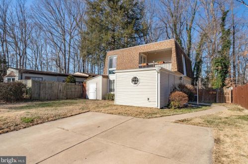 12702 Colby Dr, Woodbridge, VA 22192-3002