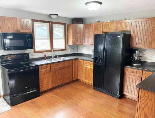 321 2nd St, Randolph, WI 53956-1239