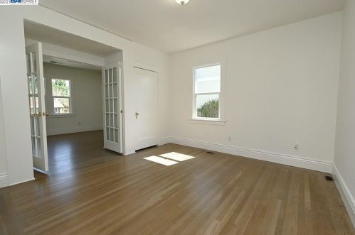 236 Ray St, Pleasanton CA  94566-6620 exterior