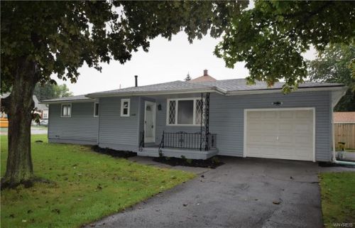 4192 Johnson St, Buffalo, NY 14219-2003