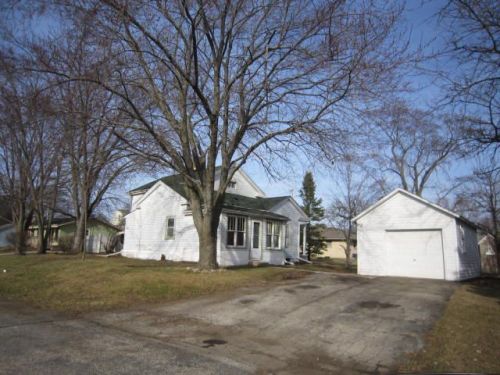 2170 Division St, East Troy, WI 53120-1239