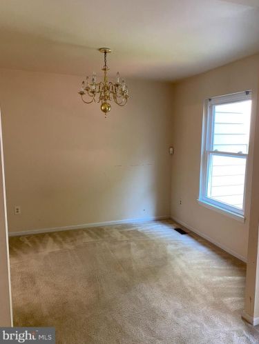 8325 Stationhouse Ct, Lorton VA  22079-1207 exterior