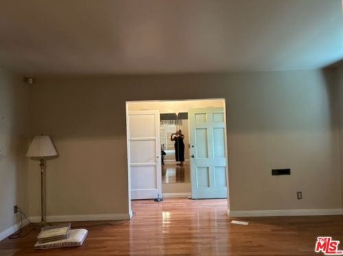 1521 Pearl Ave, Compton, CA 90221-1557