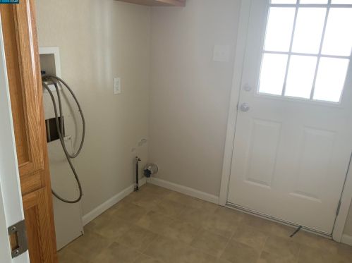 154 Tiki Ln, West Pittsburg CA  94565-5424 exterior