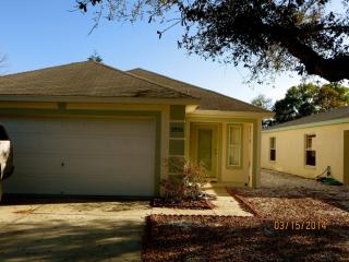 3536 Chinaberry Ln, Sarasota, FL 34235-6639