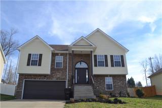 1292 Viewmont Dr, Clarksville, TN 37040-5794