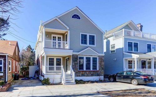 105 Inwood Ave, Pt Lookout, NY 11569-3018