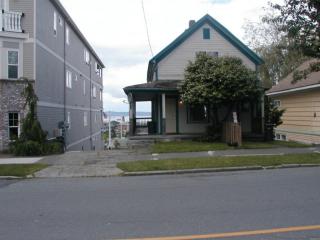 2024 Grand Ave, Everett WA  98201-3335 exterior