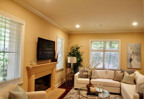 638 Sierra Madre Blvd, Sierra Madre, CA 91024-0900