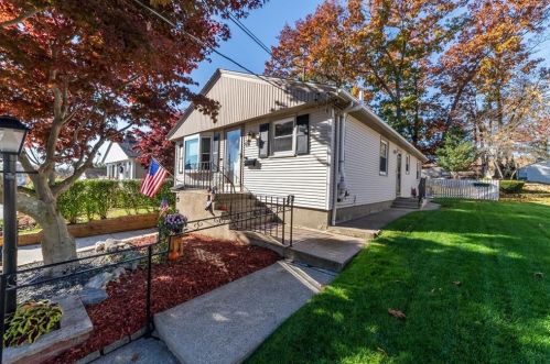 68 Brookside Ave, North Providence RI  02911-1538 exterior