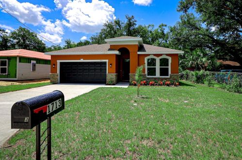 1713 14th St, Sanford FL  32771-3102 exterior