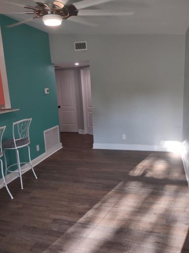 7889 64th St, Pinellas Park FL  33781-2122 exterior