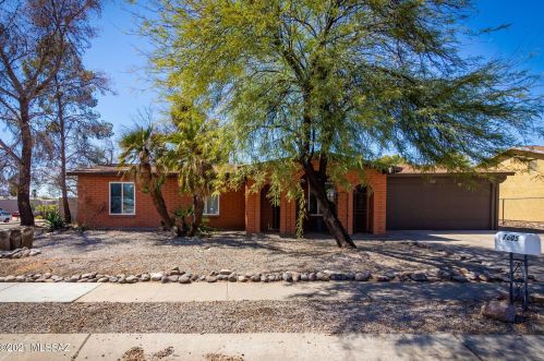 7605 Soledad Ave, Tucson, AZ 85741-1320
