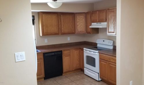 7302 Calle Cuernavaca, Tucson AZ  85710-5512 exterior