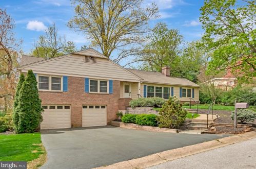 6 Stones Throw Rd, Wilmington, DE 19803-2617