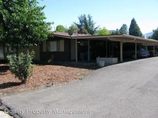 111 3rd St, Talent OR  97540-9796 exterior