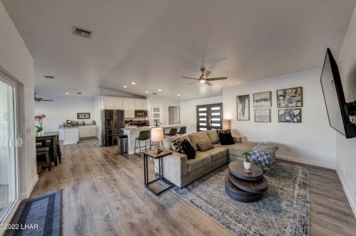 3396 Kiowa Blvd, Lake Havasu City AZ  86404-1626 exterior