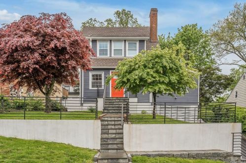 277 Chatterton Pkwy, White Plains, NY 10606-2013