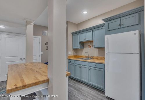 209 St, Brielle NJ exterior