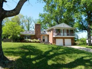 213 Colony Dr, Covington, KY 41017-2636