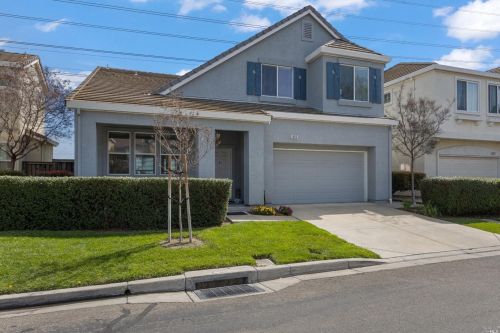915 Mayport Dr, West Pittsburg CA  94565-4494 exterior
