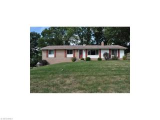 3060 Sheila St, Massillon, OH 44646-3073