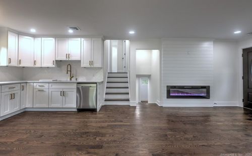 22 Leffert Rd, Bridgeport CT  06611-4950 exterior