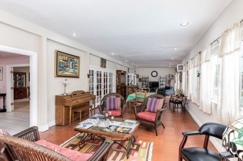 12070 Morning Ave, Downey CA  90242-2324 exterior