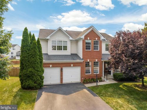 301 Old Dominion Ln, Purcellville, VA 20132-6166