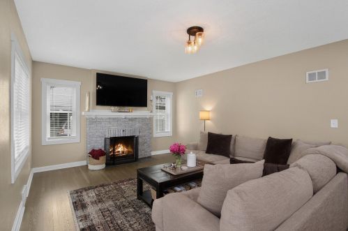 3108 Losey Blvd, La Crosse, WI 54601-7345